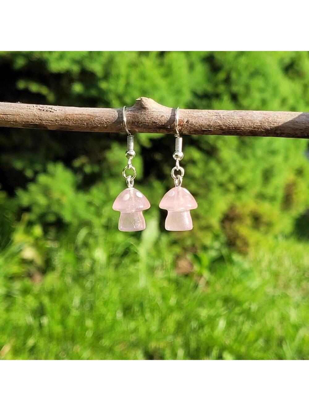 ✨️2 for $5✨️ Pink mushroom earrings 🍄